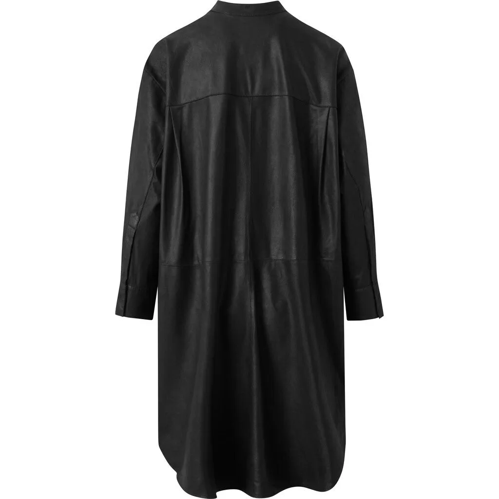 Knee-long oversize Sofia leather shirt / 50480 - Black (Nero)